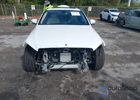 2021 Mercedes-Benz C 300 4Matic z USA, uszkodzony, nr VIN W1KWF8EB6MR644756